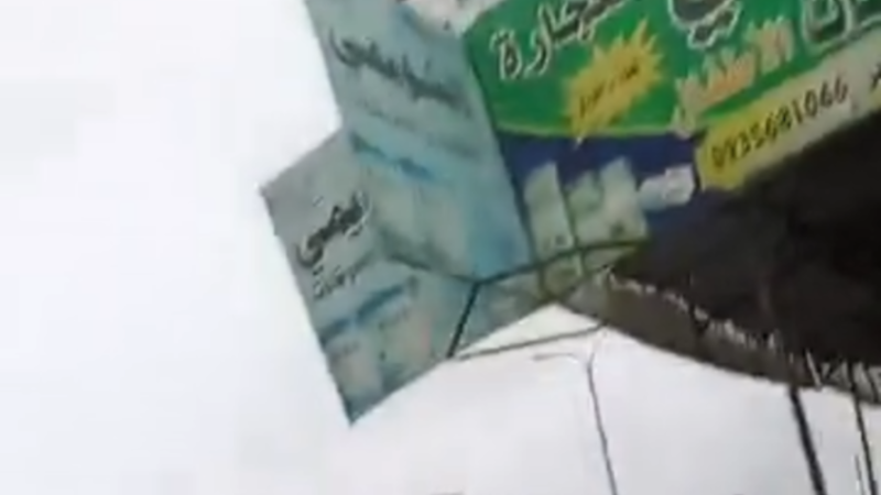 بالفيديو.. كمين لقوات قسد يستهدف رتلا للجيش السوري عند مدخل الرقة بعد عبوره جسر الحرية