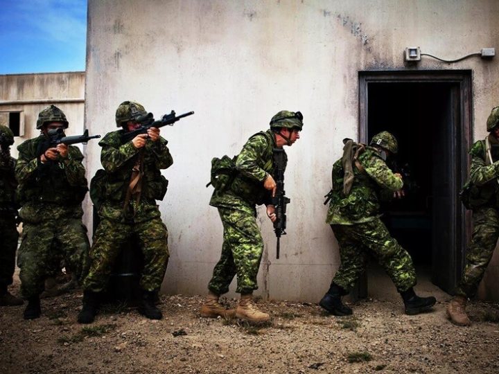 كندا تدرس إرسال قوات إلى غرينلاند للمشاركة في تدريبات “الناتو”