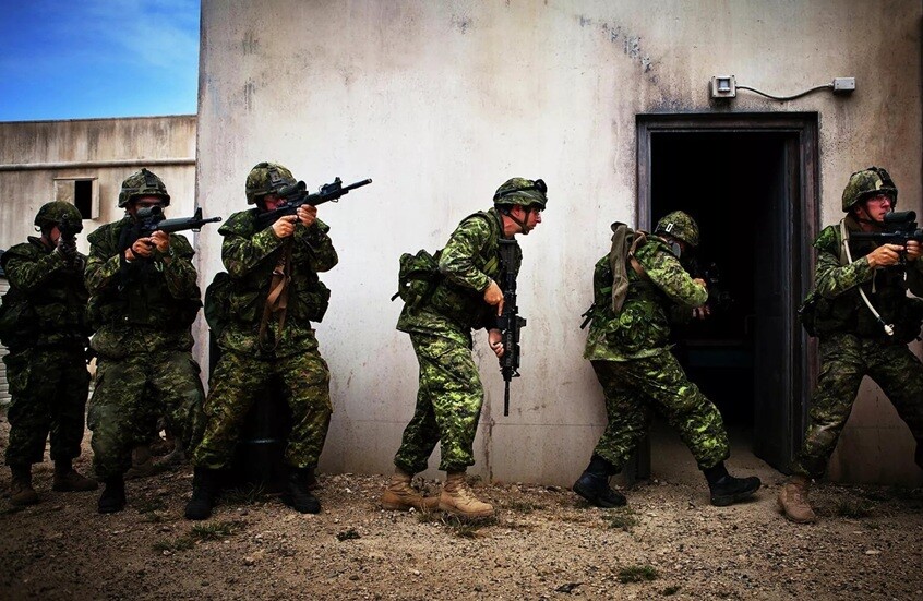 كندا تدرس إرسال قوات إلى غرينلاند للمشاركة في تدريبات “الناتو”