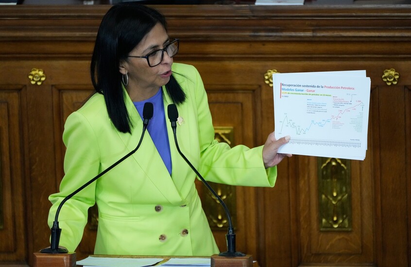 الرئيسة الفنزويلية المؤقتة: سنقوم بتطوير القطاع النفطي