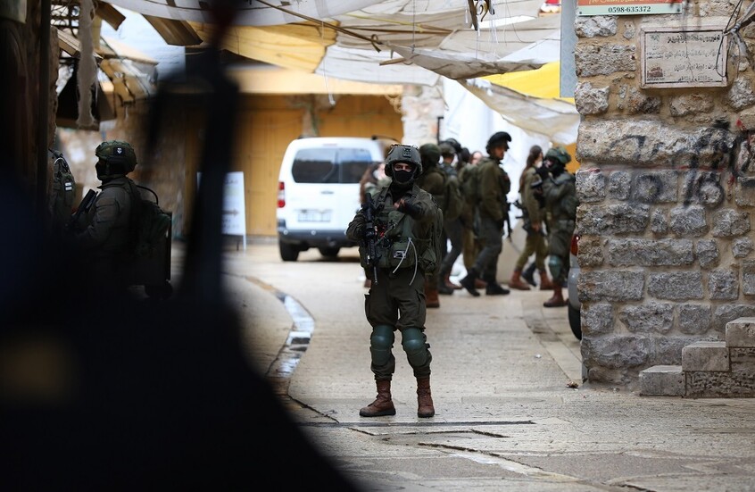 إسرائيل تطلق عملية أمنية واسعة في الخليل