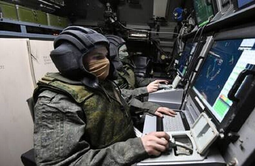 “لانسيت” روسية تفتك بتعزيزات أوكرانية قرب كراماتورسك (فيديو)