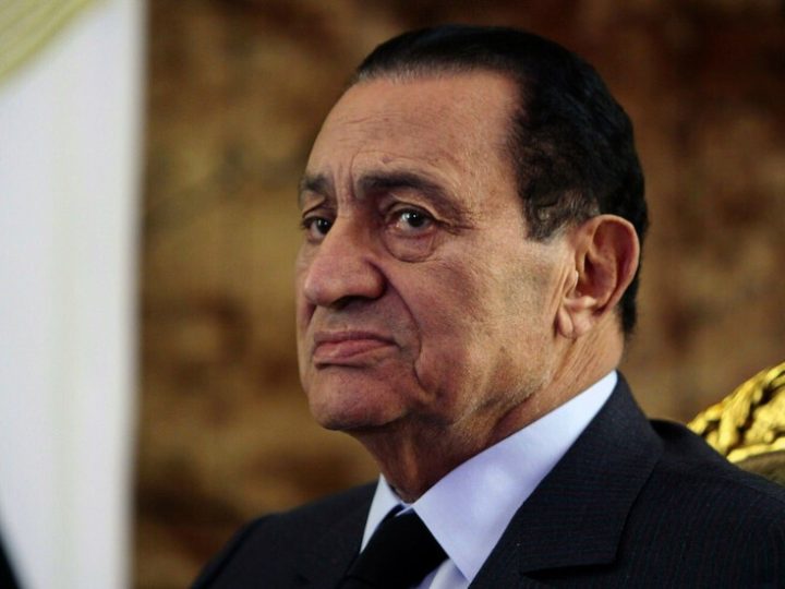 كيف رد مبارك على خبر سد النهضة عام 1993 وفق رواية سكرتيره الخاص