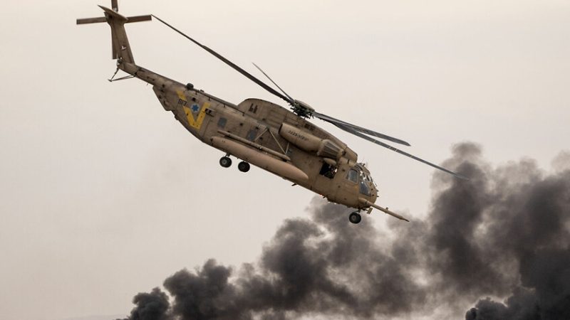 مروحية إسرائيلية تفشل في عملية عسكرية على حدود مصر