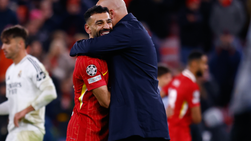 سلوت يزف خبرا سارا لصلاح عشية مواجهة ليفربول ومارسيليا