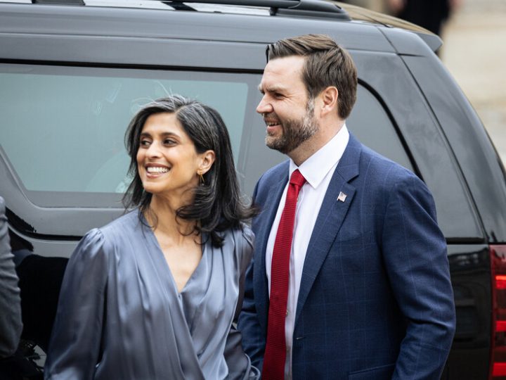 نائب الرئيس الأمريكي والسيدة الثانية يعلنان انتظارهما طفلهما الرابع