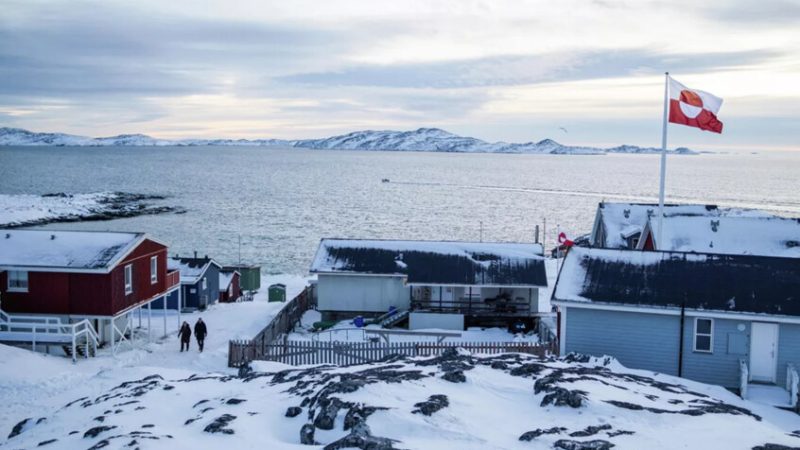 فرنسا تطلب من “الناتو” إجراء مناورات في غرينلاند وتعلن جاهزيتها للمشاركة
