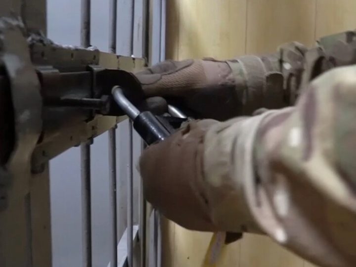 الأمن الروسي: إحباط هجوم إرهابي في قسم الشرطة في أوفا (فيديو)