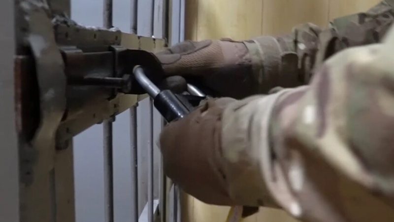 الأمن الروسي: إحباط هجوم إرهابي في قسم الشرطة في أوفا (فيديو)