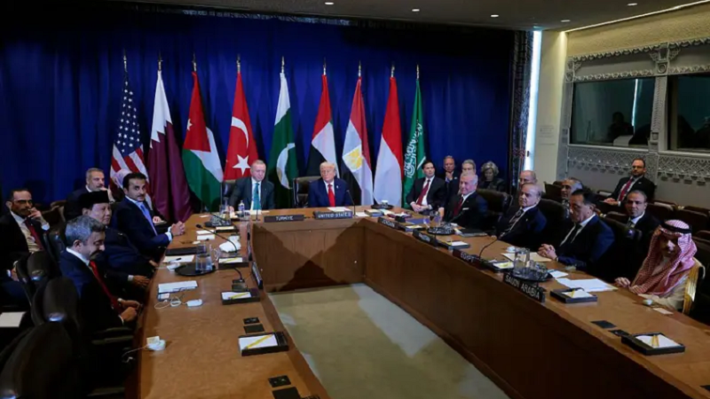 دول عربية وإسلامية تعلن قبولا جماعيا لدعوة ترامب