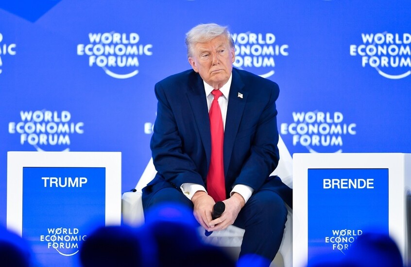 رئيس الوزراء البلجيكي يصف ترامب بـ”اليرقة الجائعة جدا”