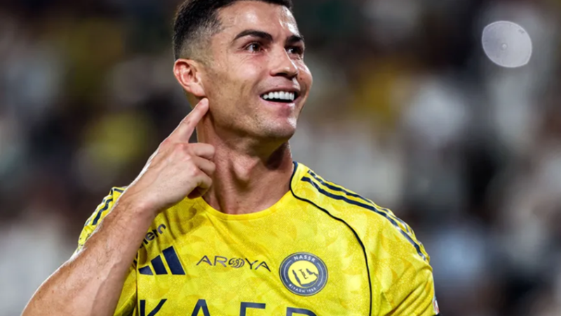 رونالدو يهدي النصر فوزا ثمينا على حساب ضمك (فيديو)