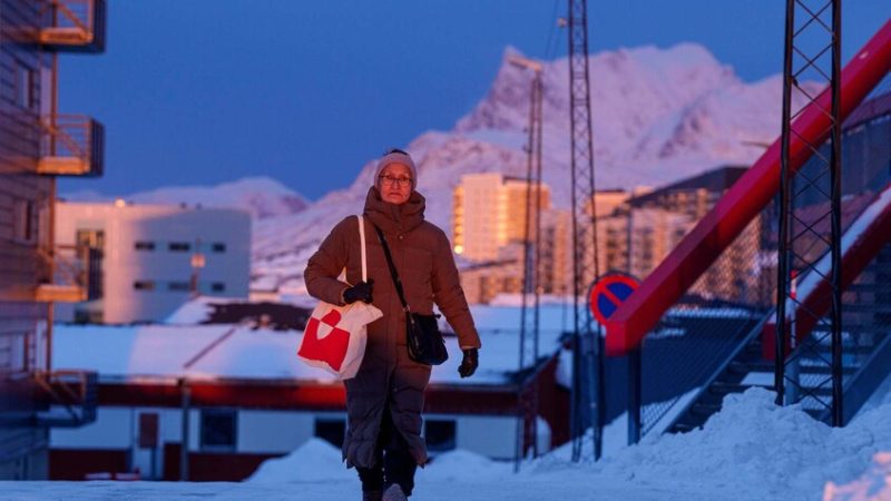 نيويورك تايمز: الدنمارك قد تمنح الولايات المتحدة سيطرة على أجزاء من غرينلاند لإقامة قواعد عسكرية