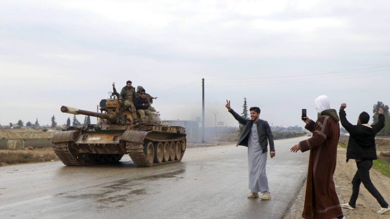 فيديوهات متداولة: الجيش السوري يدخل بلدة تل براك شمال شرقي الحسكة