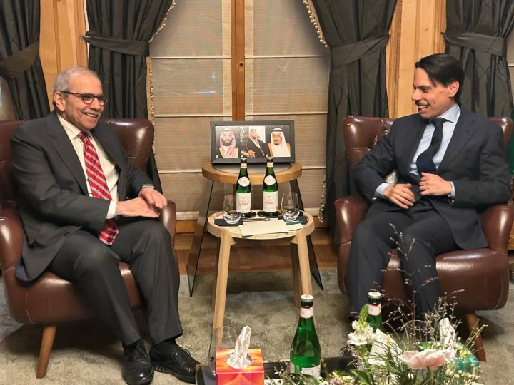 سلام يجتمع بوزير الخارجية السعودي ويطلعه على التقدم الحاصل في المسارات الإصلاحية في لبنان