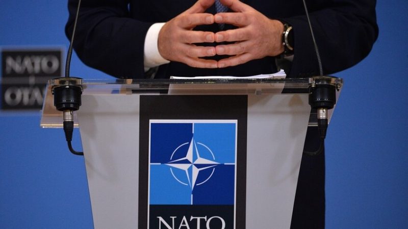 رئيسا وزراء بريطانيا والدنمارك: أمن منطقة القطب الشمالي شأن يخص دول “الناتو”