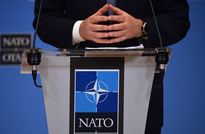 رئيسا وزراء بريطانيا والدنمارك: أمن منطقة القطب الشمالي شأن يخص دول “الناتو”