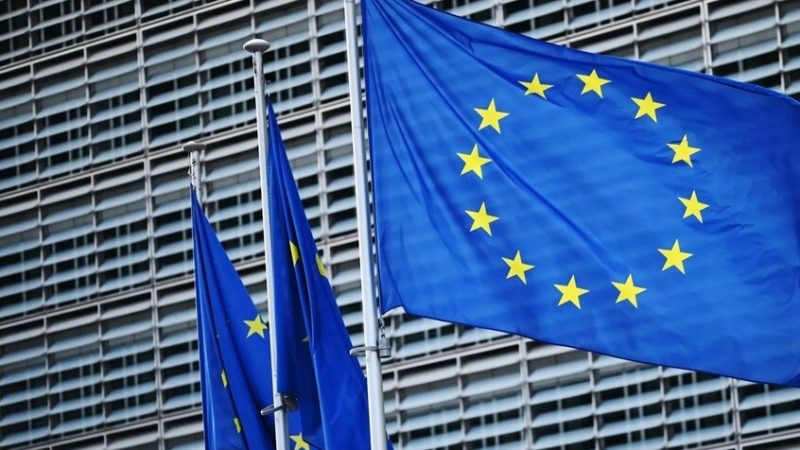 رئيس وزراء سلوفاكيا يشبّه الاتحاد الأوروبي بـ”مركز تدليك” ويدعو لتغيير قيادته