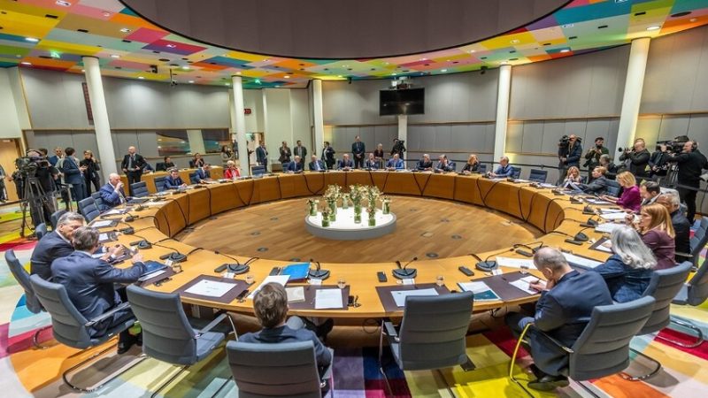 “يوراكتيف”: جلسة “علاج جماعي” لقادة الاتحاد الأوروبي في بروكسل