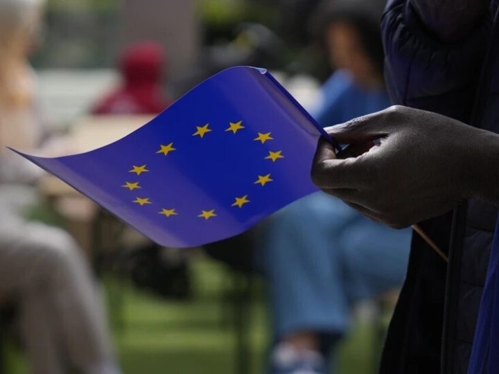 “نبتة في أصيص”.. أوروبا تدخل عصر الإذلال