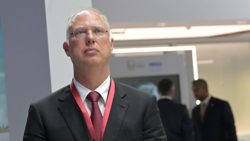 دميترييف يصف خروج واشنطن من الصحة العالمية بالإشارة الهامة