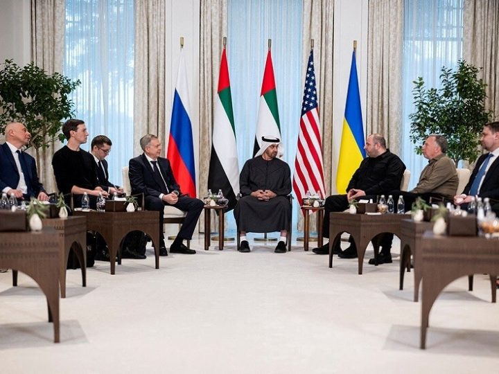 “تاس”: اختتمت جولة المفاوضات الثلاثية في أبوظبي اليوم وستستأنف غدا