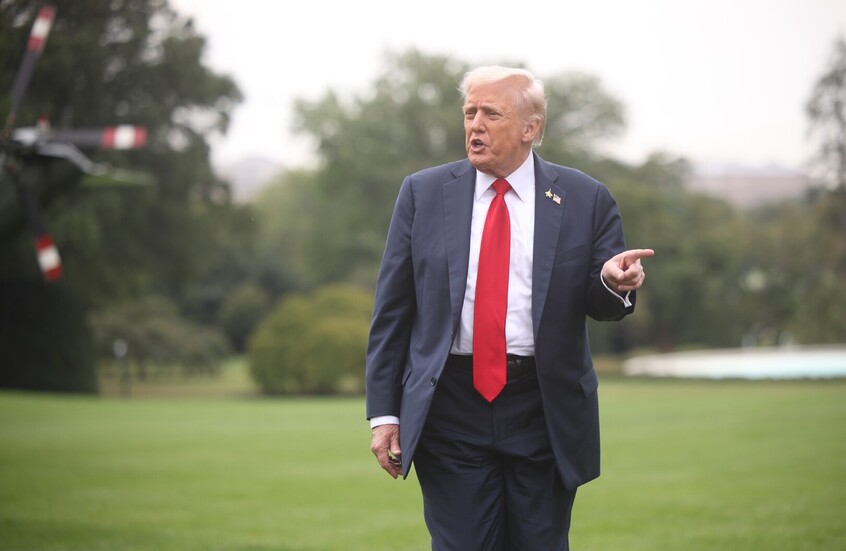 قبيل زيارة دبلوماسية أمريكية رفيعة.. ترامب يعلن عن صفقات مع أذربيجان وأرمينيا