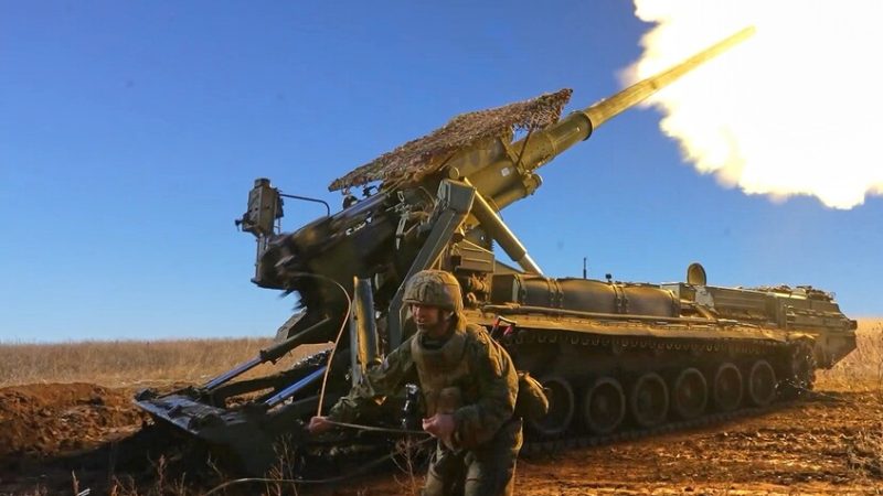 الجيش الروسي يضرب مصنعا للمسيرات ومنشآت للطاقة في أوكرانيا ويحرر بلدة في خاركوف