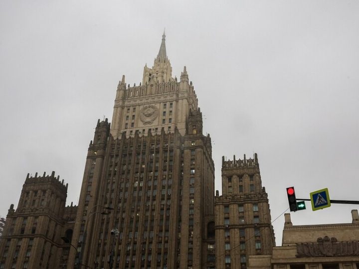 الخارجية الروسية:  كييف وأوروبا تحاولان استبدال قضايا التسوية الرئيسية