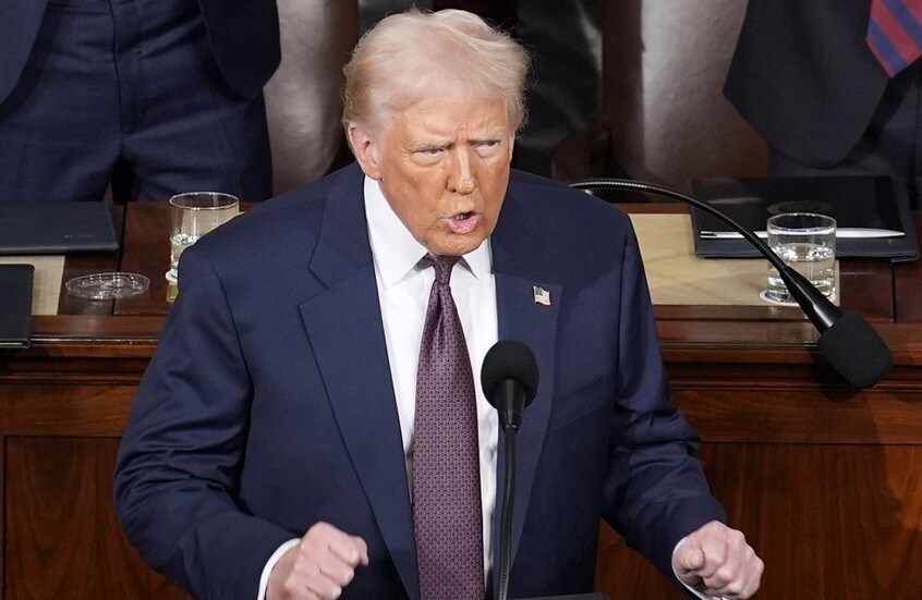 ترامب يكشف تفاصيل جديدة عن سلاح سري استخدمته واشنطن خلال اعتقال مادورو