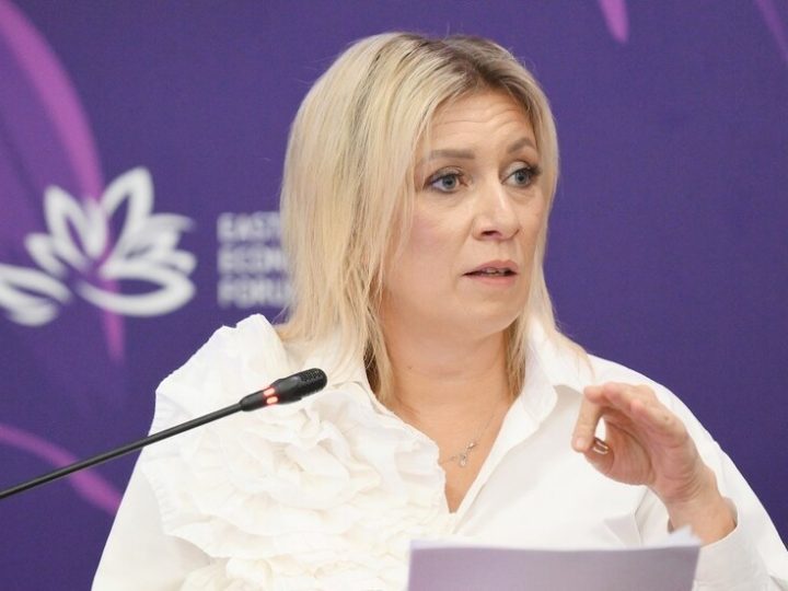 زاخاروفا: بينما يتشدق زيلينسكي بالحديث عن استعداده للسلام تقوم قواته بقتل أطباء مدنيين