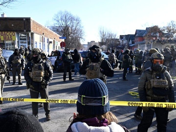 الولايات المتحدة.. توتر ديمقراطي حاد بعد مقتل شخص في مينيابوليس برصاص عملاء فيدراليين