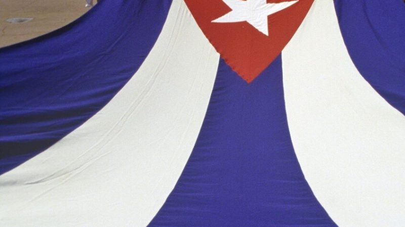 سفير كوبا لدى كولومبيا: سندافع عن سيادتنا كما ناضل الفلسطينيون ولن نخضع لواشنطن