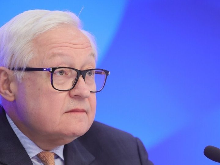 ريابكوف: الحوار بين موسكو وواشنطن بشأن القضايا الخلافية الرئيسية متوقف حاليا