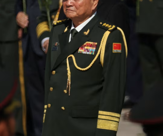 “وول ستريت جورنال”: أكبر جنرال في الصين متهم بتسريب أسرار نووية إلى الولايات المتحدة