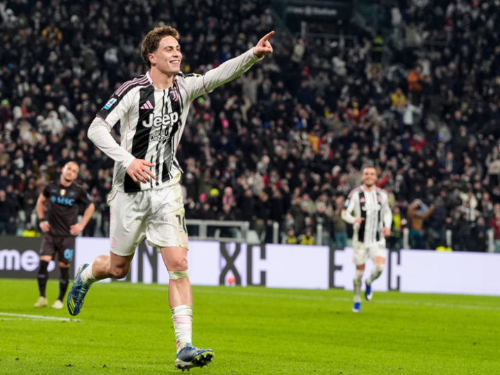 يوفنتوس يقسو على نابولي بثلاثية في الدوري الإيطالي