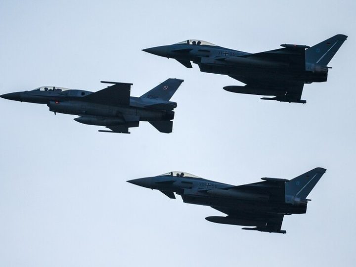 نقل ثلاث طائرات حربية أمريكية من ألمانيا إلى الشرق الأوسط