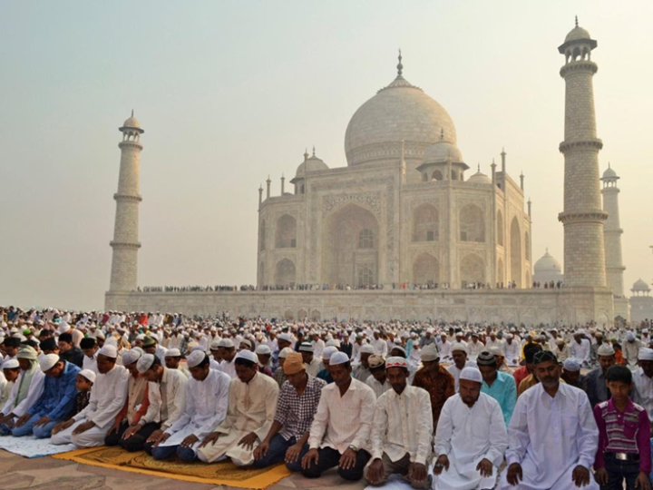 الأزهر يعلق على حكم قضائي هندي بشأن حظر صلاة الجمعة