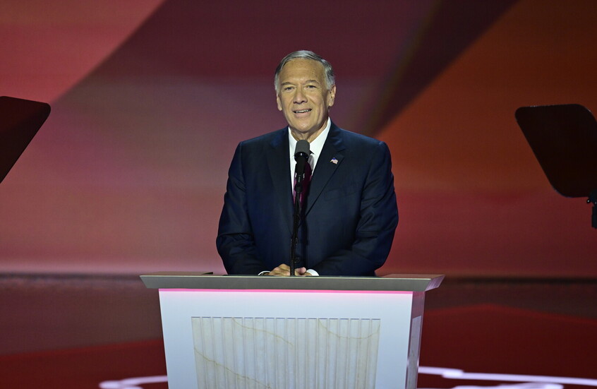 بومبيو: التخلي عن الحلفاء الأكراد في سوريا “كارثة أخلاقية واستراتيجية” للولايات المتحدة