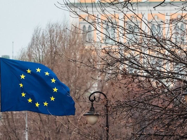 موسكو: القرض العسكري المقدم من الاتحاد الأوروبي لأوكرانيا سيثقل كاهل الأوروبيين