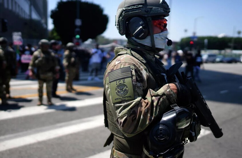 جي دي فانس: موظفو الهجرة والجمارك حوصروا في مطعم بمينيابوليس وسط صمت الشرطة