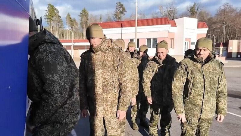 محقق عسكري روسي: الأطباء الأوكران أجروا تجارب وعمليات على أسرى روس دون تخدير