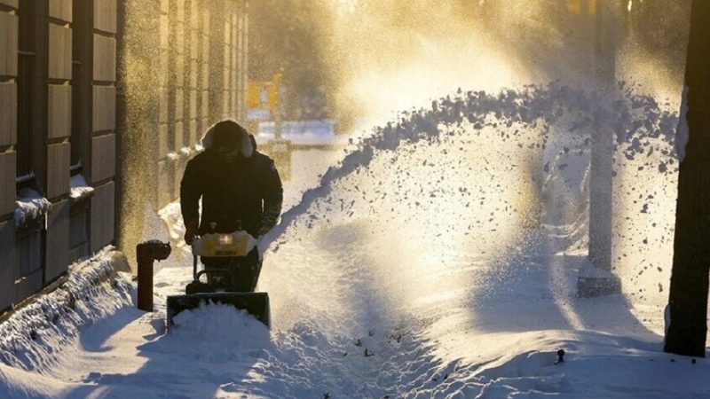 NYP: العاصفة الثلجية حصدت أرواح ما لا يقل عن 26 شخصا بالولايات المتحدة