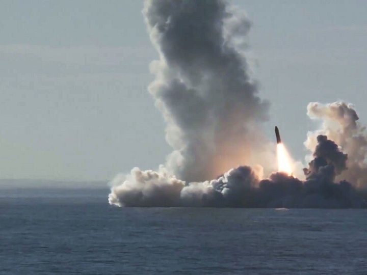 أوليانوف: روسيا تريد مشاركة بريطانيا وفرنسا في محادثات الحد من الأسلحة النووية