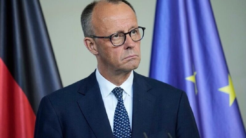 ميرتس يعلق على عنف عناصر الهجرة الفيدراليين في الولايات المتحدة