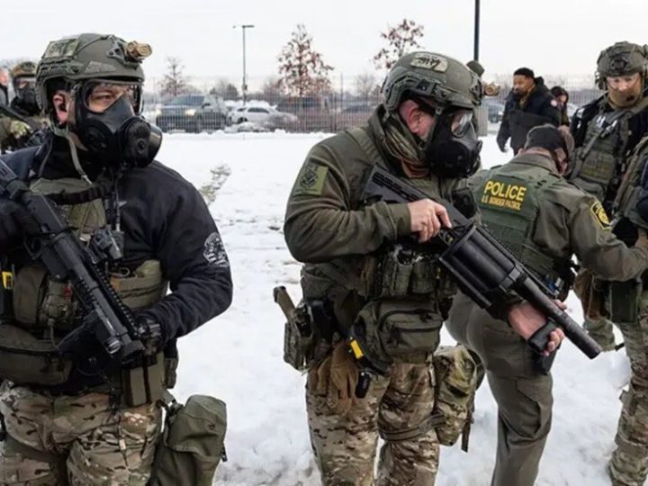 شركة فرنسية تطور لصالح الولايات المتحدة برنامجا يكشف المهاجرين غير الشرعيين ويحدد مكانهم