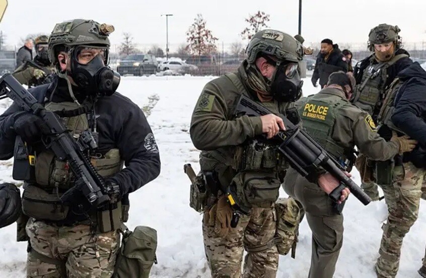 شركة فرنسية تطور لصالح الولايات المتحدة برنامجا يكشف المهاجرين غير الشرعيين ويحدد مكانهم