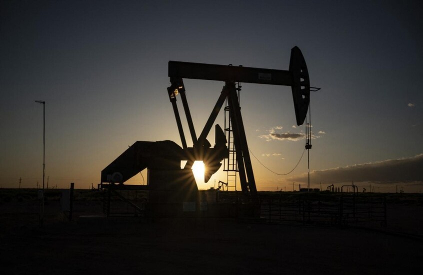 أسعار النفط العالمية ترتفع بأكثر من 2% وتتجاوز حاجز 67 دولارا