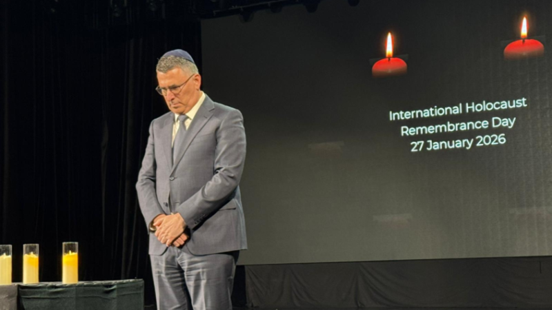 من أستانا.. ساعر يحذر من “معاداة السامية الجديدة” ويربط “المحرقة” بـ”7 أكتوبر”