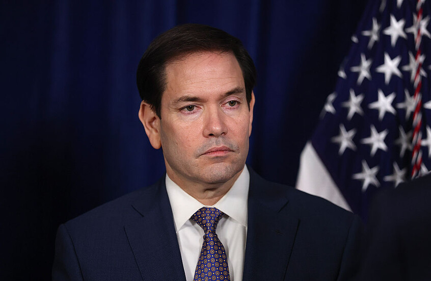 روبيو يحذر رودريغيز: مصير مادورو أمامك